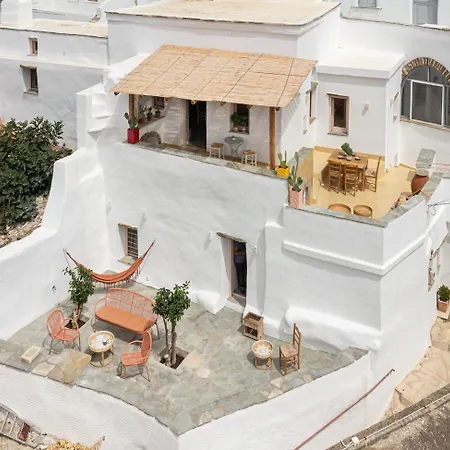 Holiday home Th_eros House